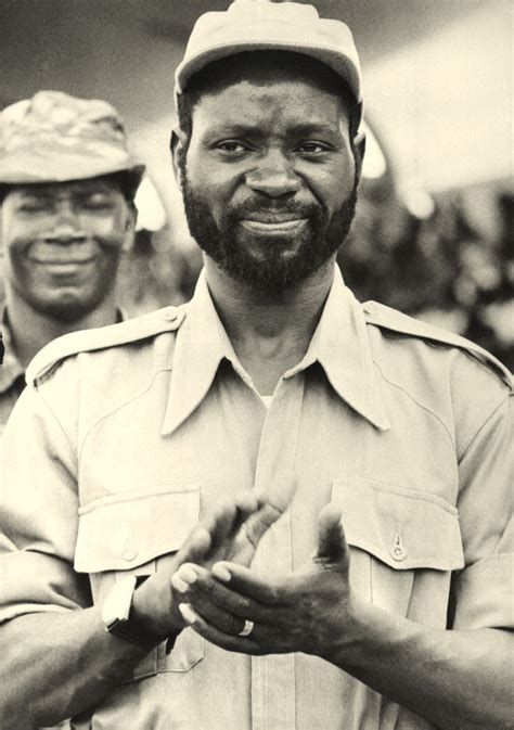 qual foi o primeiro presidente de moçambique